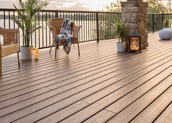 Sàn nhựa ngoài trời - Giải pháp hoàn hảo cho không gian ngoại thất