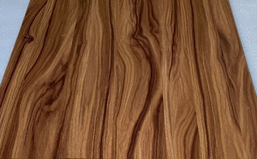 Sàn gỗ Kosmos 12mm bản lớn KB1884